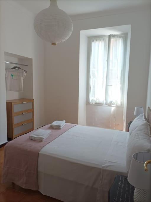 ונטימיגליה Nuova Casa Aprosio, Centrale E Vicina Al Mare מראה חיצוני תמונה
